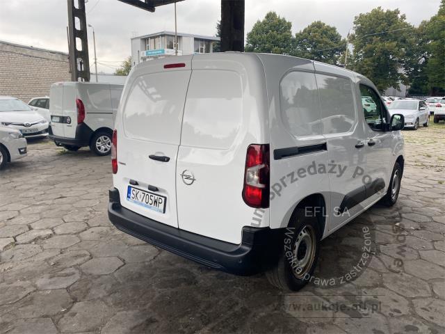 4 - Opel Combo Van Cargo 1.5 CDTI 2t  2022r. SK705WP UWAGA!! Pojazd znajduje się w lokalizacji: Katowice 40-689, Małachowskiego 16