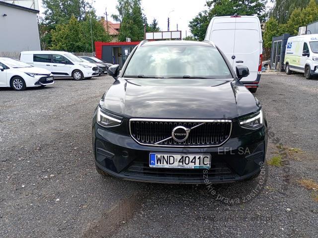 3 - VOLVO XC40 B4 Core aut 2022r. WND4041C Pojazd znajduje się w firmie ARCTOS GROUP sp. z o.o. Al. Krakowska 7, 02-183 Warszawa