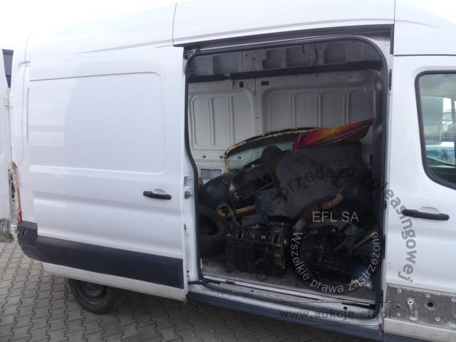 8 - FORD TRANSIT 2.0 ECOBLUE L3H3 TREND 2018r.