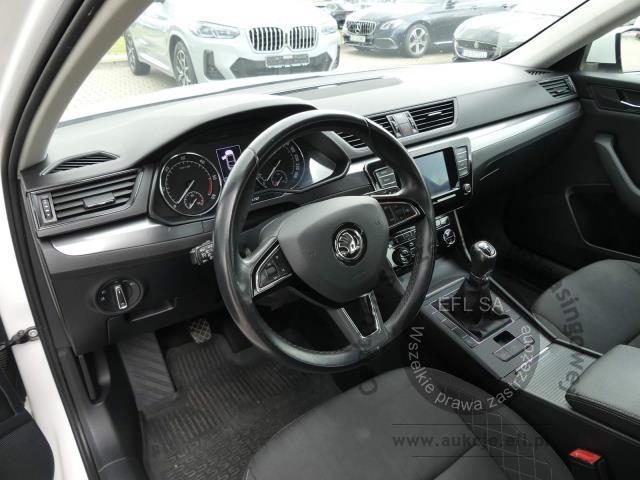 5 - Skoda Superb 2.0TDI Active Hatchback 2018r. DW4CA30 Magnice