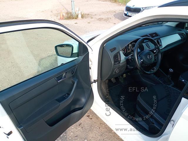 6 - SKODA Fabia 1.0 TSI Ambition 2022r. WND9167A Pojazd znajduje się w firmie ARCTOS GROUP sp. z o.o. Al. Krakowska 7, 02-183 Warszawa