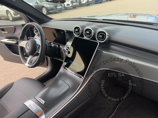 11 - MERCEDES - BENZ GLC 300 DE 4-MATIC AVANTGARDE 2025r. DX65128 Pojazd znajduje się w firmie ARCTOS GROUP sp. z o.o. Al. Krakowska 7, 02-183 Warszawa