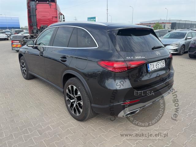 4 - MERCEDES - BENZ GLC 300 DE 4-MATIC AVANTGARDE 2025r. DX65128 Pojazd znajduje się w firmie ARCTOS GROUP sp. z o.o. Al. Krakowska 7, 02-183 Warszawa