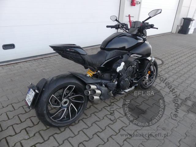 2 - DUCATI DIAVEL V4 GRANTURISMO 2023r.