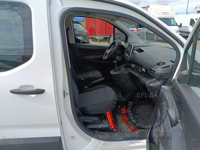 9 - Opel Combo Cargo XL 1.5 CDTI 2,3t 2022r. DW7SR02 USZKODZONY