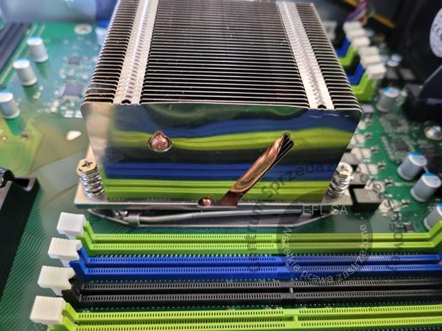 11 - Serwer Fujitsu D20