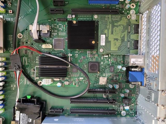 8 - Serwer Fujitsu D20