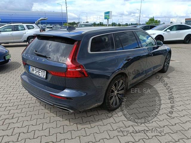 3 - Volvo V60 T4 Inscription automat 2020r. DW5HE10 Magnice