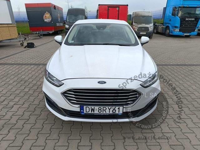 2 - Ford Mondeo 2.0 EcoBlue Titanium  2022r. DW8RY61 Pojazd znajduje się w firmie ARCTOS GROUP sp. z o.o. Al. Krakowska 7, 02-183 Warszawa