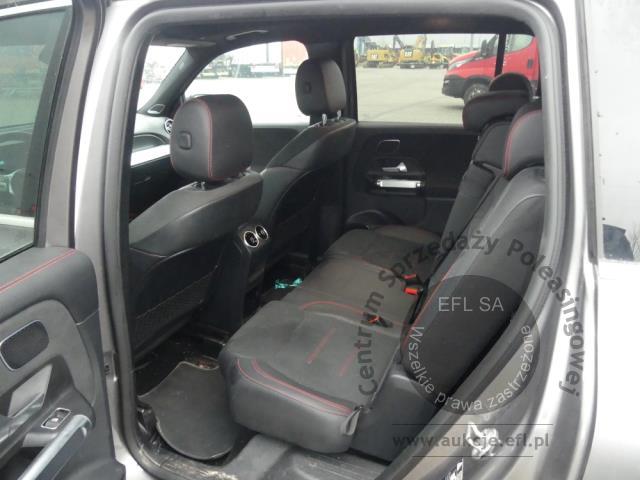 8 - MERCEDES-BENZ GLB 250 4MATIC 2022r.