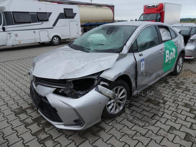 2 - TOYOTA COROLLA 1.8 HYBRID SEDAN LPG 2021r.