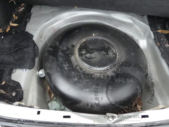 14 - TOYOTA COROLLA 1.8 HYBRID SEDAN LPG 2021r.
