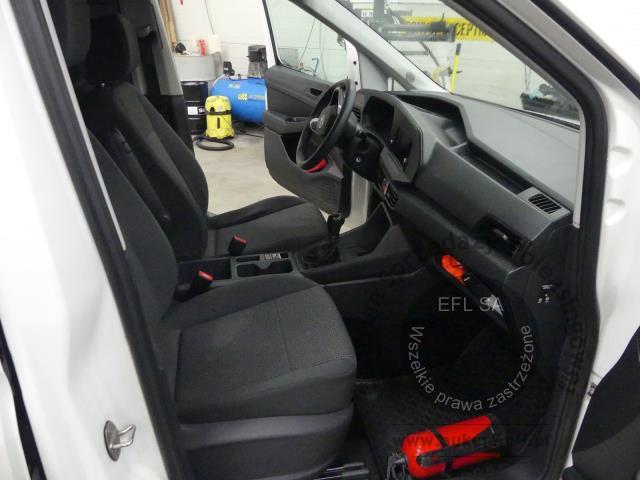 9 - Volkswagen Caddy Cargo 2.0 TDI 2021r. WI703LJ Magnice