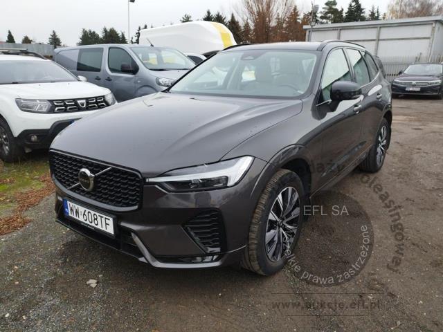1 - Volvo  XC 60 B5 D AWD Plus Dark aut 2022r. WW608TF Pojazd znajduje się w firmie ARCTOS GROUP sp. z o.o. Al. Krakowska 7, 02-183 Warszawa