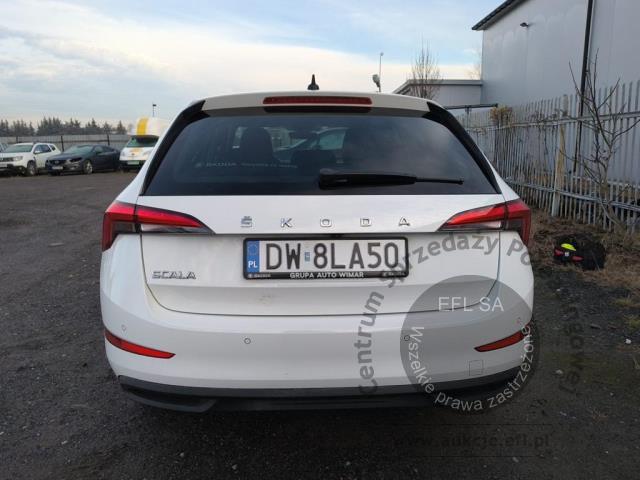 3 - Skoda  Scala 1.6 TDI SCR Ambition DSG 2020r. DW8LA50 Pojazd znajduje się w firmie ARCTOS GROUP sp. z o.o. Al. Krakowska 7, 02-183 Warszawa