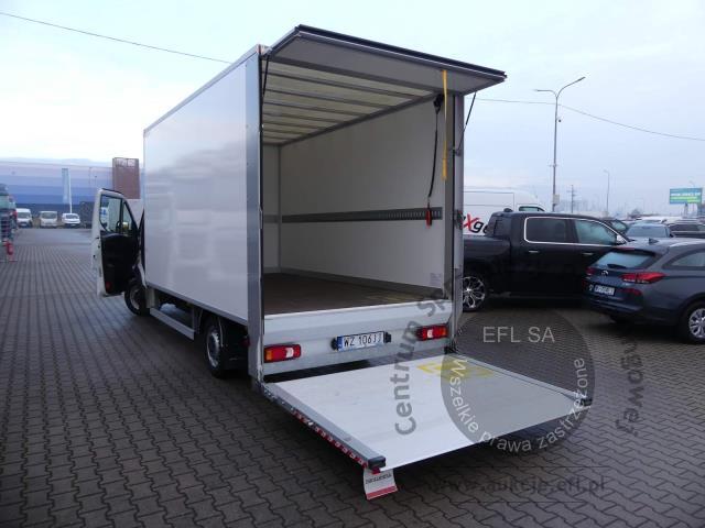 4 - IVECO / MR DAILY 35S18 3.0 175KM KONTENER 2024r.