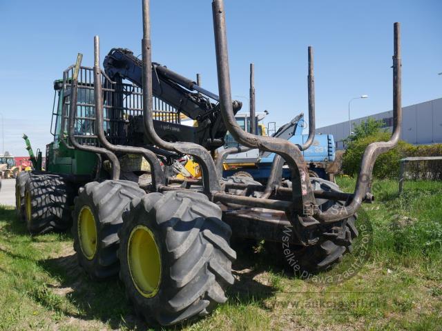 3 - Maszyna leśna forwarder John Deere 1110D  2008r.
