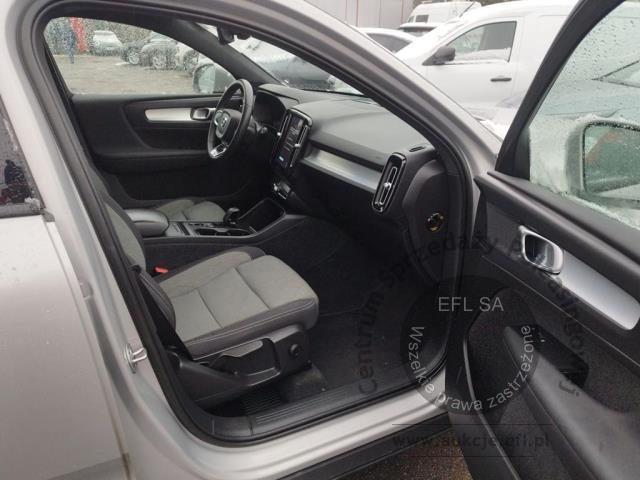 11 - Volvo XC40 B4 Core aut 2022r. WW345TF UWAGA!! Pojazd znajduje się w firmie Arctos Sp. z o.o. Warszawa, Al. Krakowska 7, 02-183 Warszawa