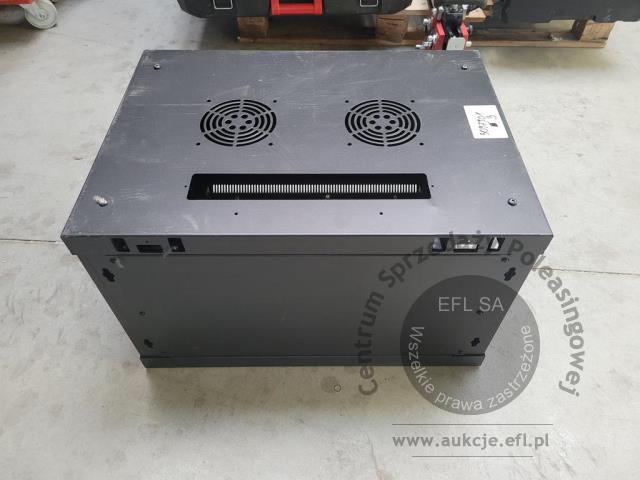 2 - Szafa RACK wraz z osprzętem do monitoringu