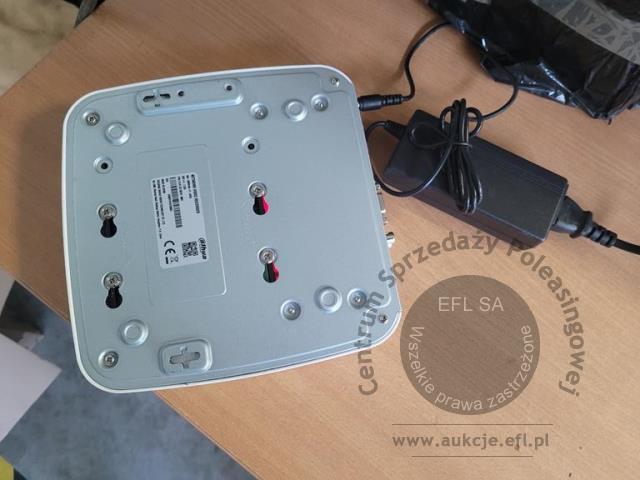 16 - Szafa RACK wraz z osprzętem do monitoringu