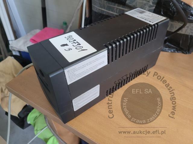 9 - Szafa RACK wraz z osprzętem do monitoringu