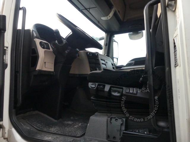 5 - MAN TGX 26.420 6X2-2 LL 2018r.