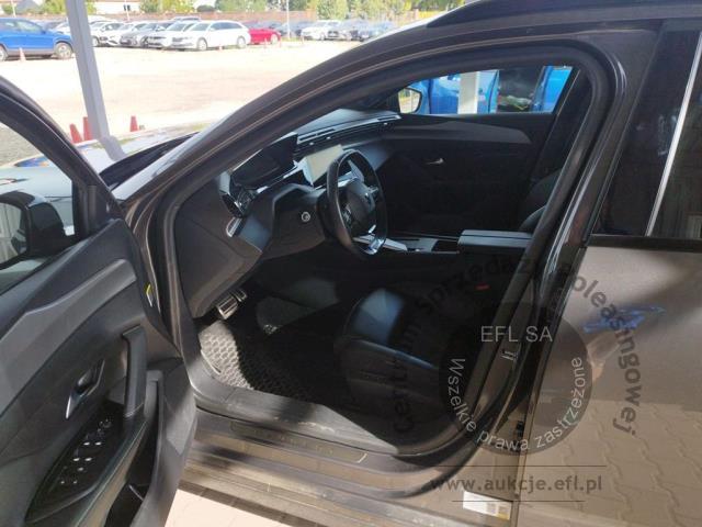 7 - Peugeot  308  2023r. WZ582FW Pojazd znajduje się w firmie ARCTOS GROUP sp. z o.o. Al. Krakowska 7, 02-183 Warszawa