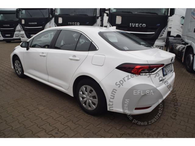 13 - TOYOTA COROLLA 1.8 VVT-I+H CVT 2023r.