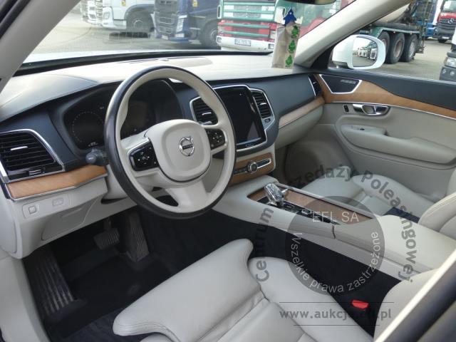 6 - VOLVO XC90 B5 235KM AWD INSCRIPTION 2022r.