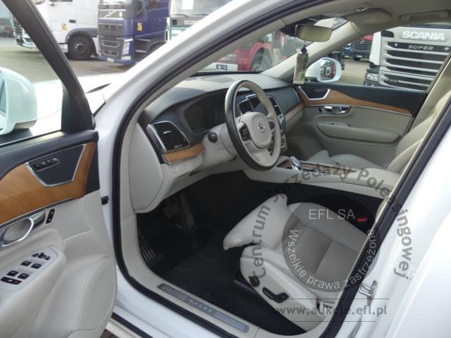 9 - VOLVO XC90 B5 235KM AWD INSCRIPTION 2022r.