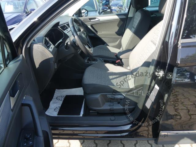 7 - Volkswagen Tiguan 1.5 TSI EVO Life DSG 2022r. PO2XX32 AUTO MOTO CENTRUM Sp. z o.o. Poznań 61-312, ul. Ostrowska  328