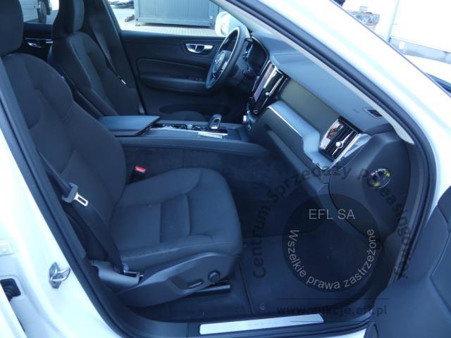 12 - Volvo XC 60 B4 B Momentum Pro aut Kombi 2022r. WND0849C Magnice