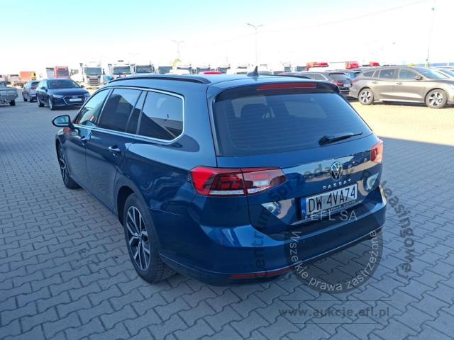 4 - Volkswagen Passat 2.0 TDI EVO Business 2023r. DW4VA74 Magnice