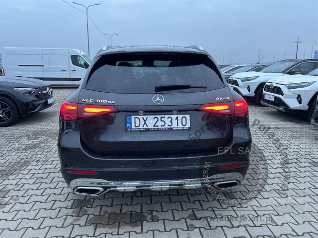 3 - MERCEDES BENZ GLC 300 DE 4-MATIC AVANTGARDE 2024r. DX25310 Uwaga! Pojazd znajduje się w firmie MDM AUTO sp. z o.o. ul.Morska 78/A 81-225 Gdynia