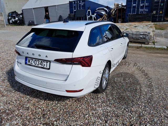4 - SKODA Octavia 2.0 TDI Ambition DSG 2023r. WZ034GT Pojazd znajduje się w firmie MDM AUTO sp. z o.o. ul. Morska 78A, 81-225 Gdynia