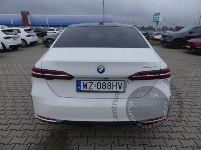 17 - BMW 530E HYBRYDA PLUG-IN G60 2023r.