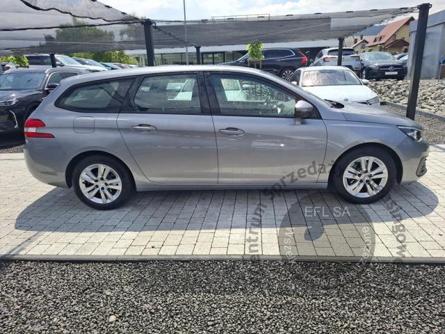 4 - PEUGEOT 308 2019r. DW9GS21 Pojazd znajduje się w firmie AACAR sp. z o.o. Kasztanowa 5, 32-400 Jawornik