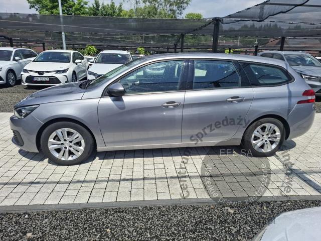 8 - PEUGEOT 308 2019r. DW9GS21 Pojazd znajduje się w firmie AACAR sp. z o.o. Kasztanowa 5, 32-400 Jawornik