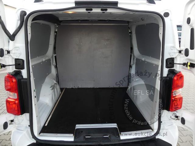 8 - Opel Vivaro 2.0 CDTI Extra Long 3,1 2022r. DW3UY18 Magnice