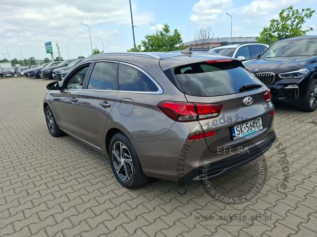 4 - HYUNDAI i30 1.5 T-GDI 48V Smart Kombi 2023r. SK564XT Magnice