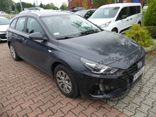 3 - Hyundai  i30 1.6 D Classic + DCT Kombi 2021r. WI709LJ AUTO MOTO CENTRUM Sp. z o.o. Poznań 61-312, ul. Ostrowska 328