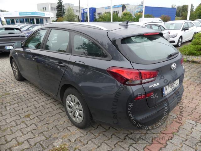 6 - Hyundai  i30 1.6 D Classic + DCT Kombi 2021r. WI709LJ AUTO MOTO CENTRUM Sp. z o.o. Poznań 61-312, ul. Ostrowska 328