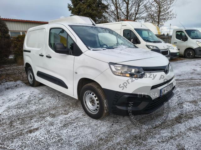 5 - Toyota Proace City 1.5 D-4D Standard  2022r. DW4UK43 Pojazd znajduje się w firmie ARCTOS GROUP sp. z o.o. Al. Krakowska 7, 02-183 Warszawa