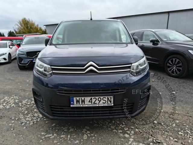 2 - Citroen Berlingo Van 1.5 BlueHDi M Clu 2021r. WW429SN UWAGA!! Pojazd znajduje się w firmie Arctos Sp. z o.o. Warszawa, Al. Krakowska 7, 02-183 Warszawa