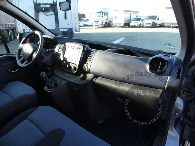 11 - OPEL VIVARO TOURER 1.6 CDTI 9 OSOB 2018r.