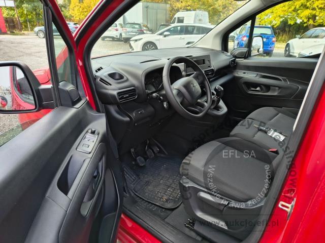 9 - Citroen Berlingo Van 1.5 BlueHDi M Clu 2021r. WW532SM USZKODZONY UWAGA!! Pojazd znajduje się w firmie Arctos Sp. z o.o. Warszawa, Al. Krakowska 7, 02-183 Warszawa