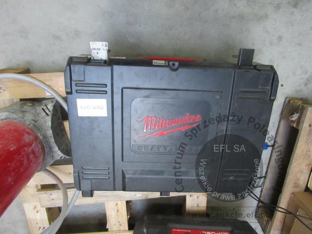 9 - Wiertnica diamentowa Milwaukee DD3-152