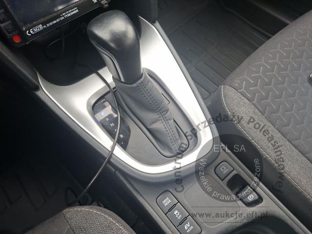 8 - TOYOTA YARIS CROSS 1,5VVT HYBRID CVT 2023r.