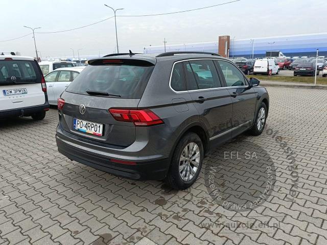3 - Volkswagen Tiguan 1.5 TSI EVO Comfortline 2020r. PO4RP01 Magnice