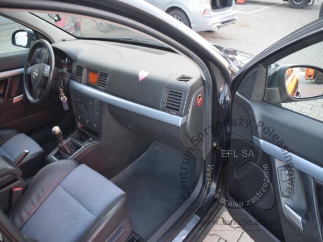 8 - OPEL VECTRA GTS 1.8 LIFTBACK 2003r.